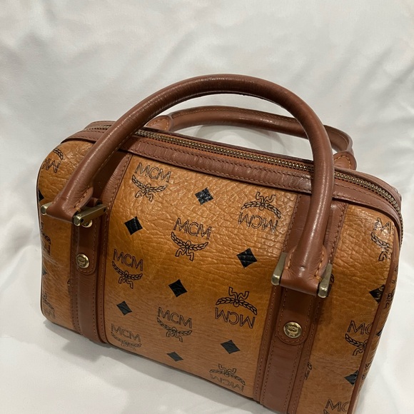 MCM - Picture 5 of 12